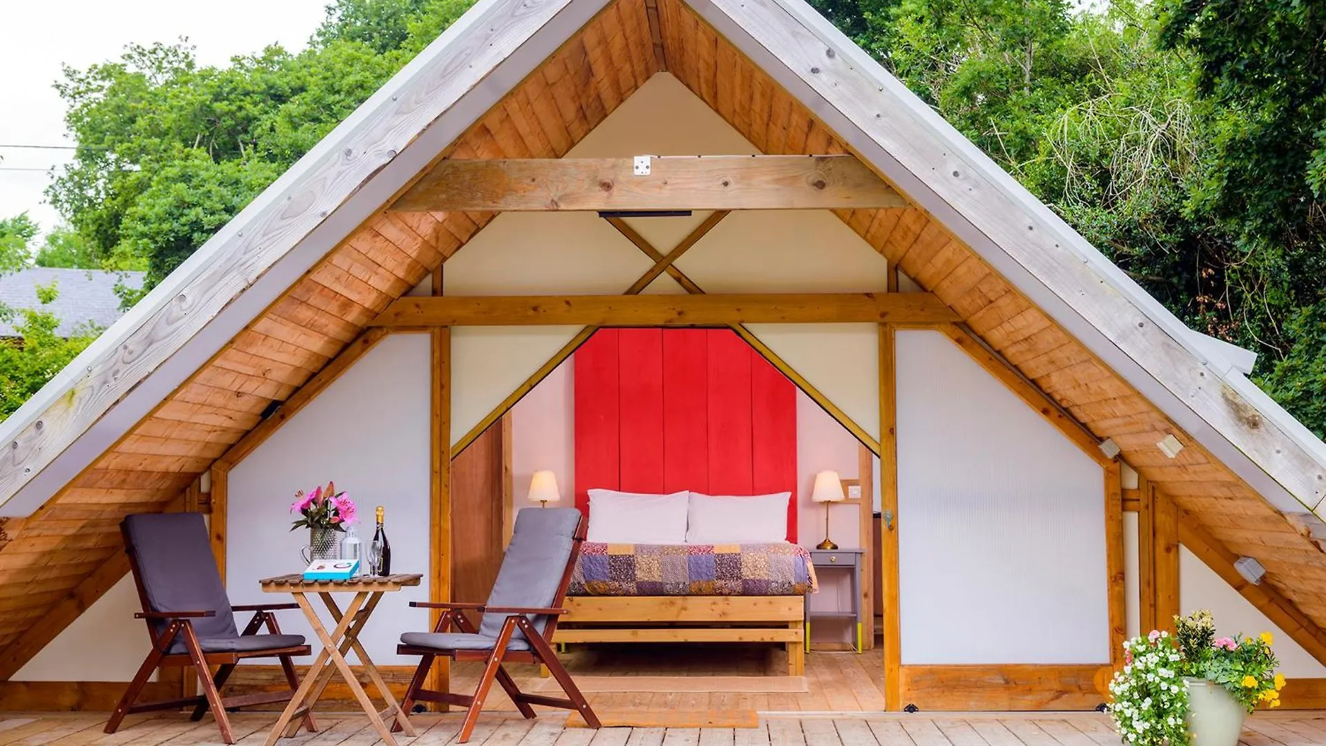 ラグジュアリーテント Killarney Glamping At The Grove, Suites And Lodges