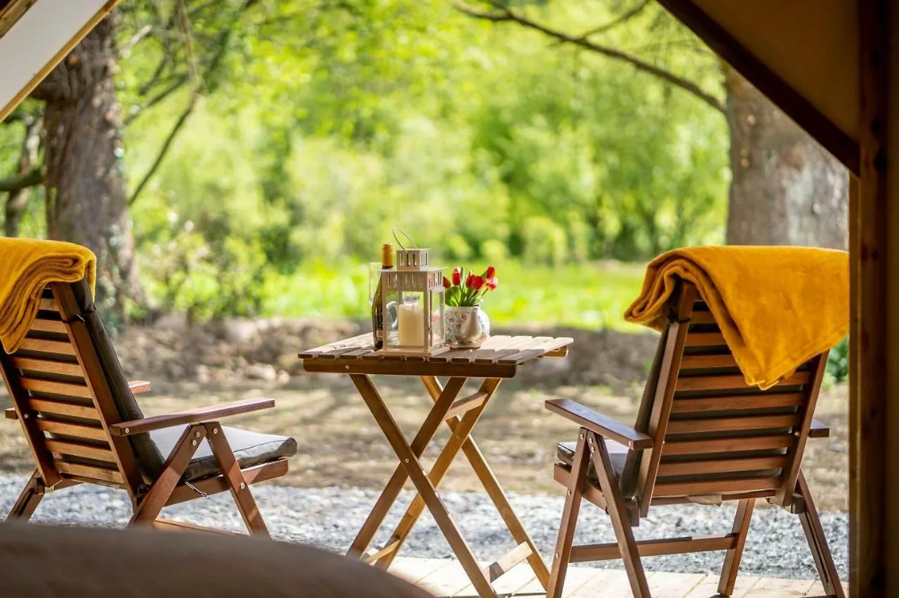 Lyxtält Killarney Glamping At The Grove, Suites And Lodges