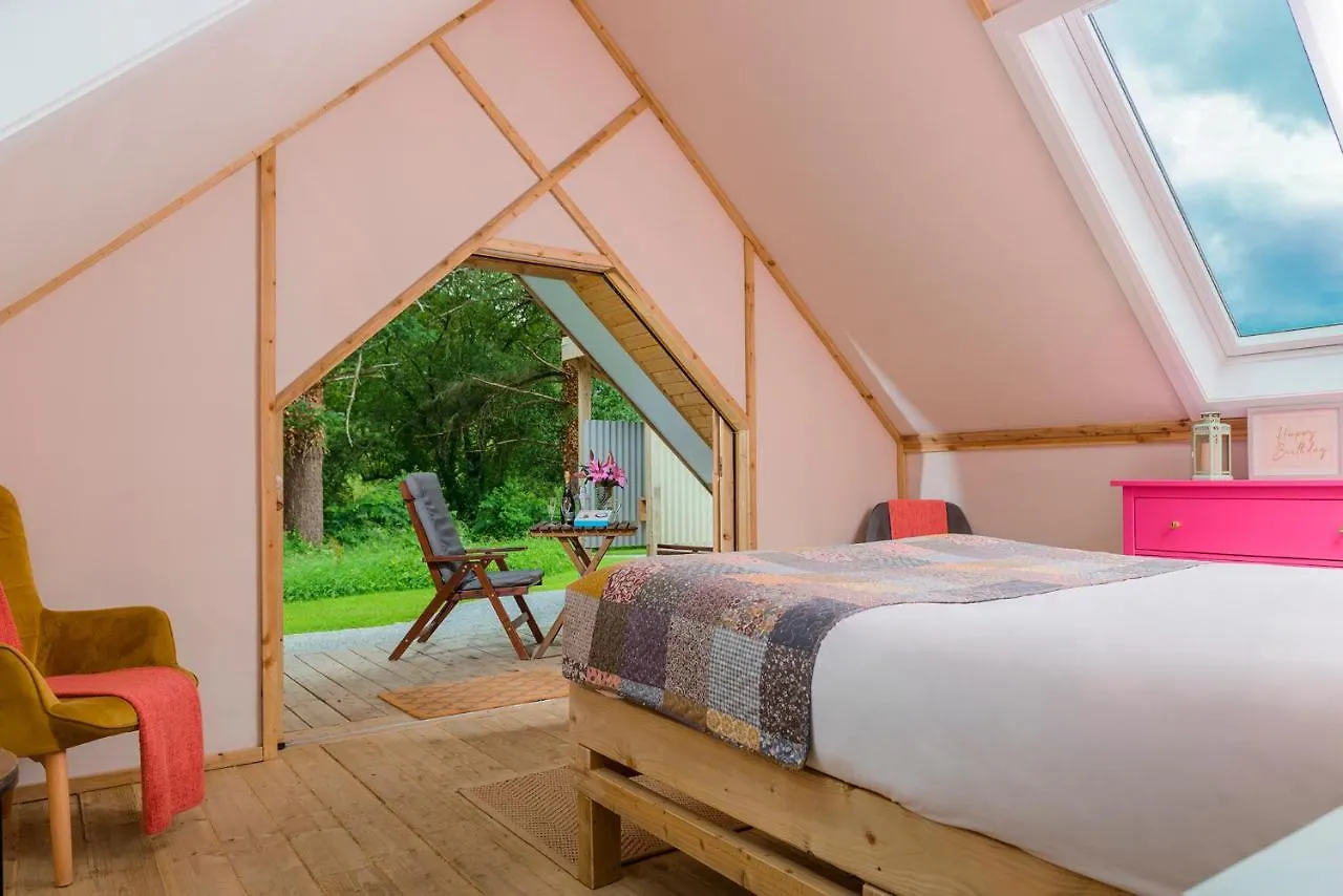 Tente de luxe Killarney Glamping At The Grove, Suites And Lodges