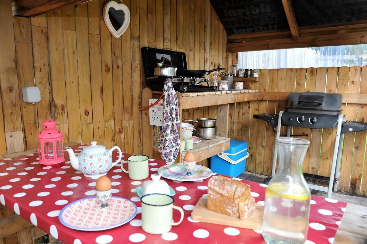 Tente de luxe Killarney Glamping At The Grove, Suites And Lodges